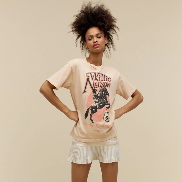 Willie Nelson Route 66 Weekend Tee - Picture 4 of 5